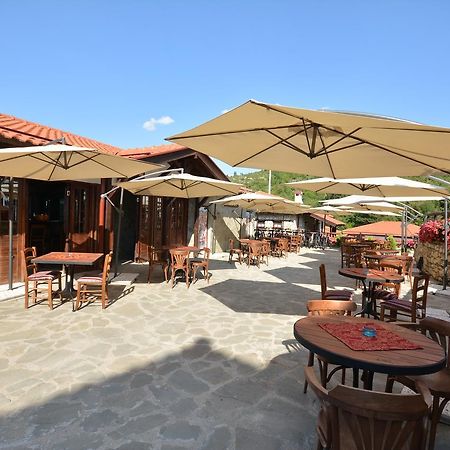 Macedonian Village Hotel & Resort Gorno Nerezi Bagian luar foto