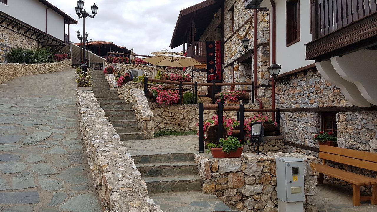 Macedonian Village Hotel & Resort Gorno Nerezi Bagian luar foto
