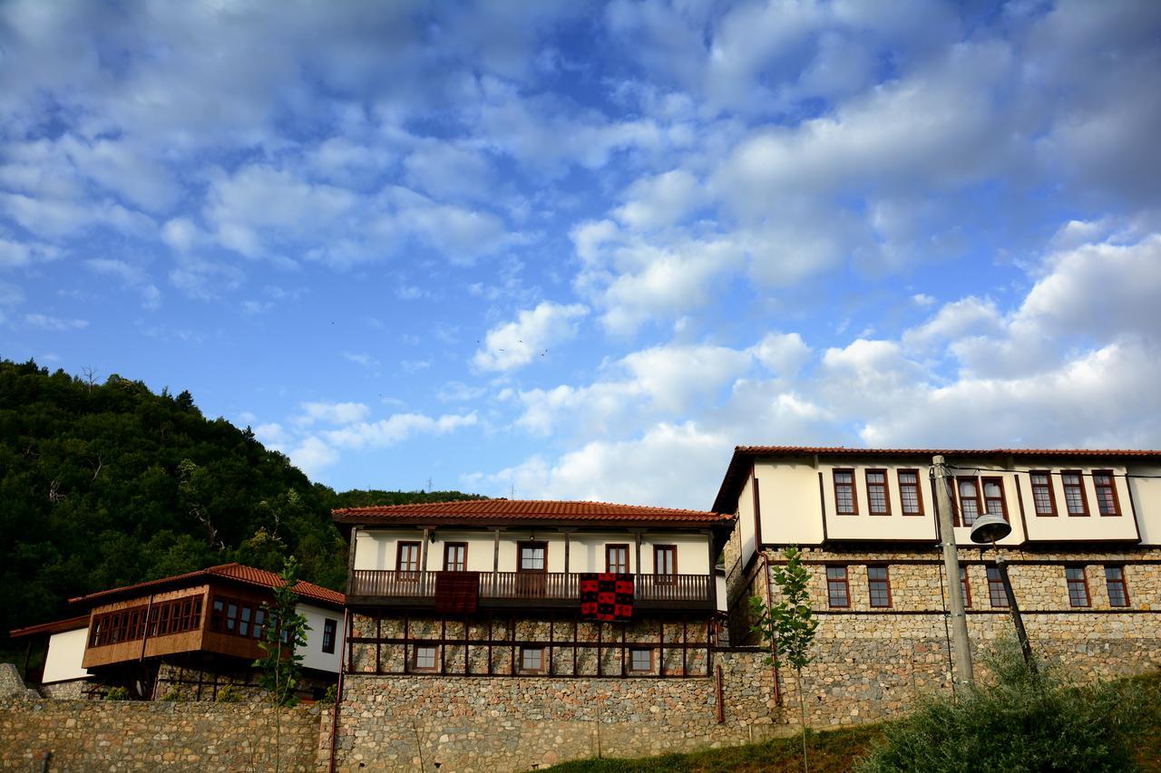 Macedonian Village Hotel & Resort Gorno Nerezi Bagian luar foto