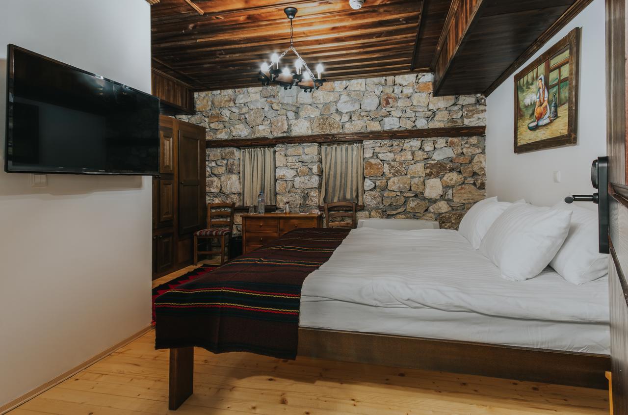 Macedonian Village Hotel & Resort Gorno Nerezi Bagian luar foto