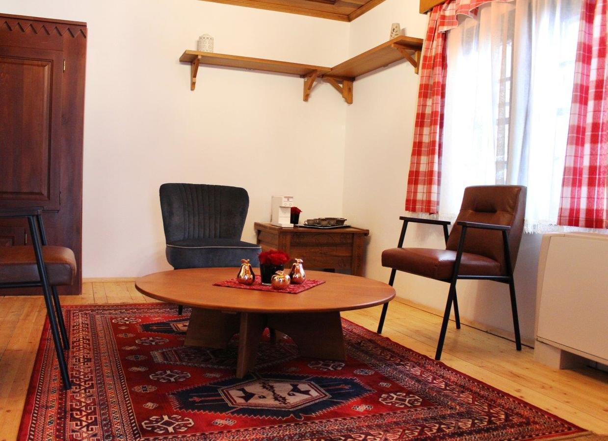 Macedonian Village Hotel & Resort Gorno Nerezi Bagian luar foto